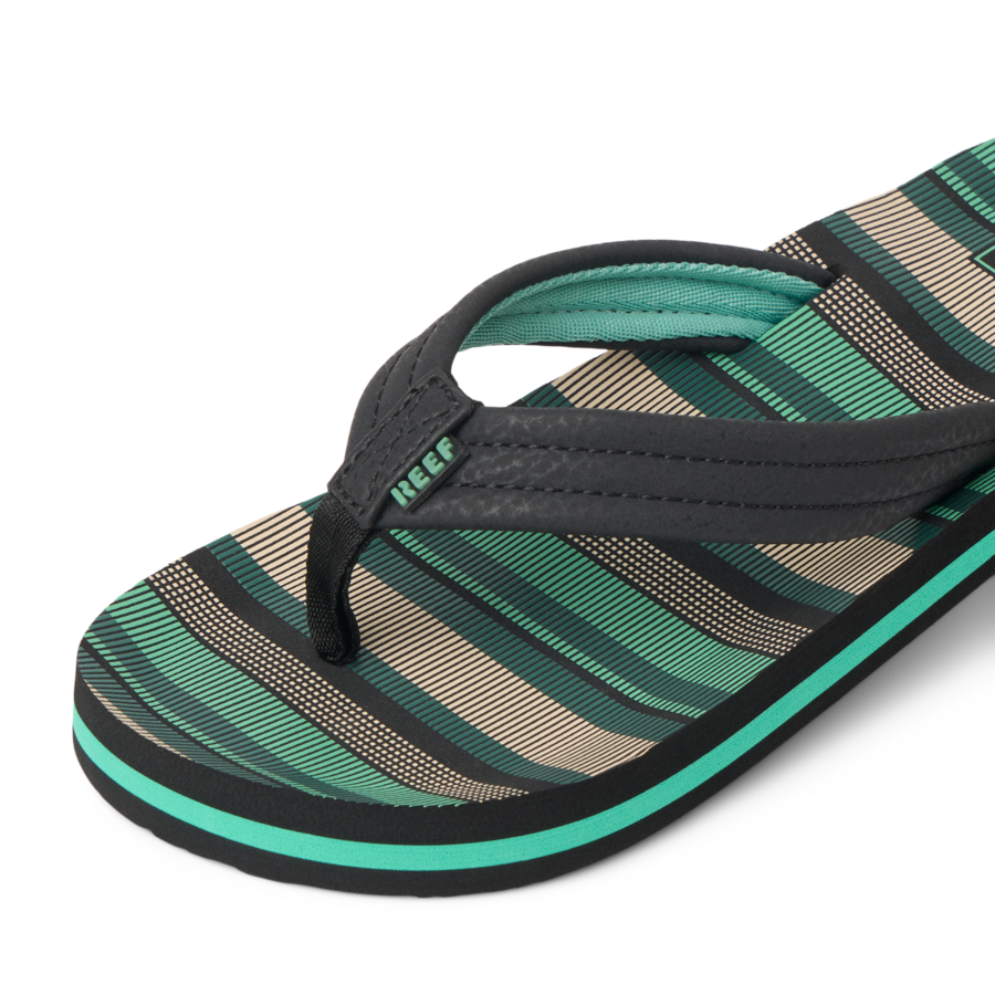 Kids Ahi - Blanket Stripe - Down the Line View