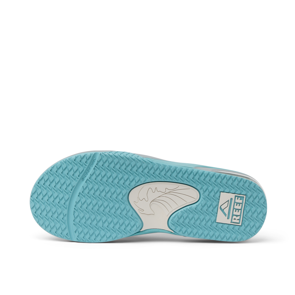 Kids Fanning - Tan/Grey/Blue - Underside View